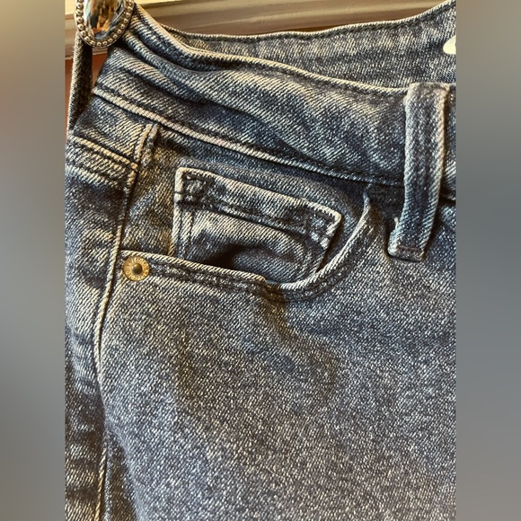 Ladies Old Navy Acid Washed Rockstar Super Skinny High Rise Jeans size 2 - Picture 4 of 7